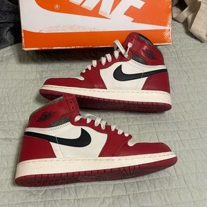 Air Jordan Retro High variety red and black size 6.5y